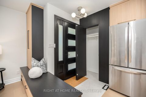 Photo 5 at 46 Medina Crescent, Bendale, Toronto