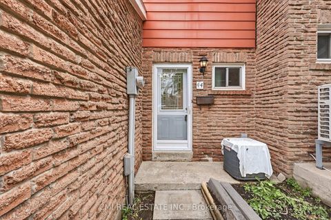 Photo 4 at 44 - 80 Dundalk Drive, Dorset Park, Toronto
