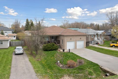 Photo 2 at 779 Sedore Avenue, Historic Lakeshore Communities, Georgina