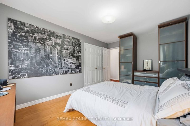 Photo 16 at 1706 Woodside Lane, Amberlea, Pickering