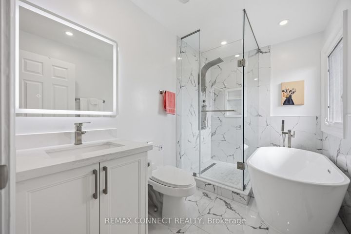 Photo 19 at 1706 Woodside Lane, Amberlea, Pickering