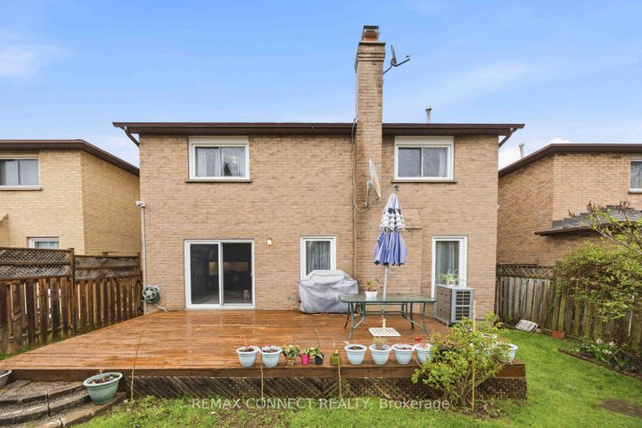 Photo 30 at 1706 Woodside Lane, Amberlea, Pickering