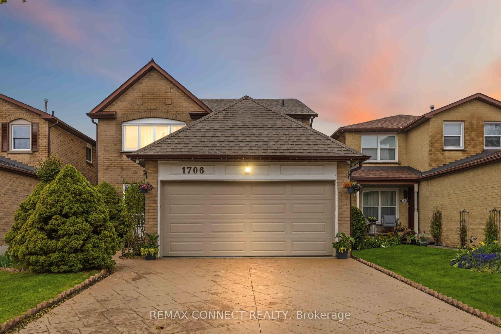 1706 Woodside Lane, Amberlea, Pickering 2