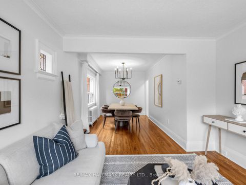 Photo 7 at 958 Greenwood Avenue, East York, Toronto