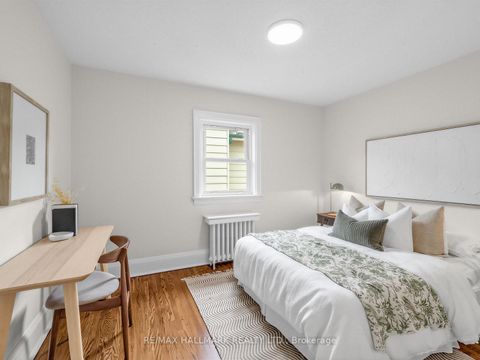 Photo 21 at 958 Greenwood Avenue, East York, Toronto