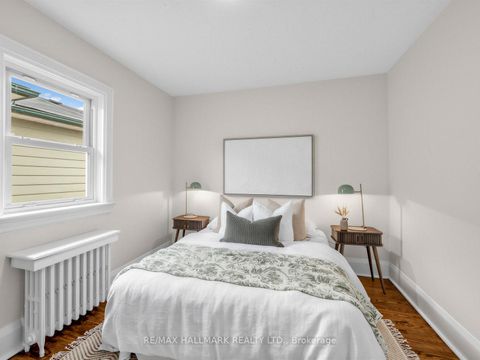 Photo 22 at 958 Greenwood Avenue, East York, Toronto