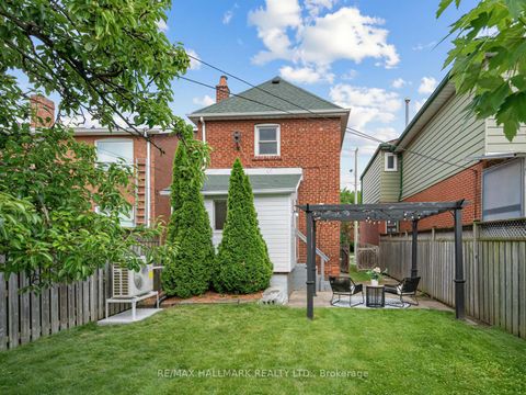 Photo 34 at 958 Greenwood Avenue, East York, Toronto