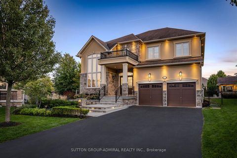 Photo 1 at 22 James Bowman Court, Nobleton, King