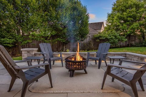 Photo 13 at 22 James Bowman Court, Nobleton, King