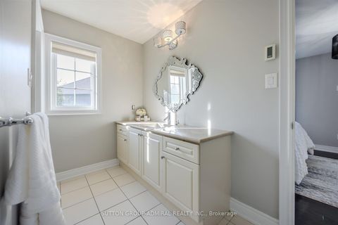 Photo 35 at 22 James Bowman Court, Nobleton, King