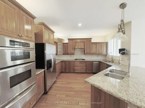 Photo 10 at 369 Coventry Hill Trail, Summerhill Estates, Newmarket