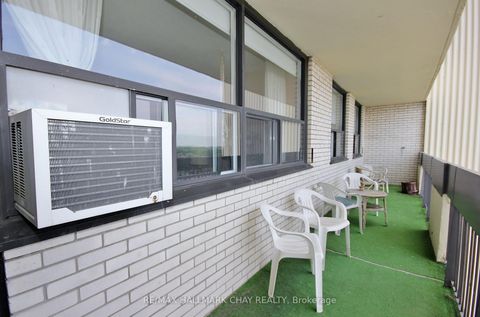 Photo 5 at 1707 - 1455 LAWRENCE Avenue W, Amesbury, Toronto