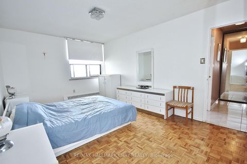 Photo 12 at 1707 - 1455 LAWRENCE Avenue W, Amesbury, Toronto