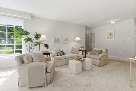Photo 5 at 48 Wareside Road, Etobicoke West Mall, Toronto