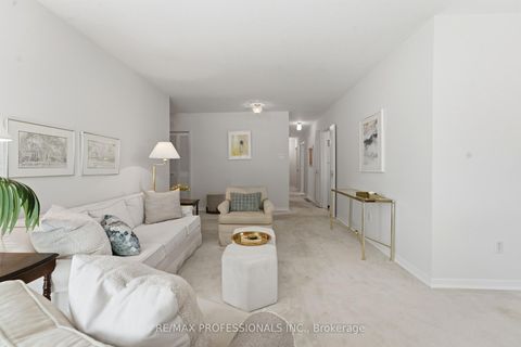 Photo 7 at 48 Wareside Road, Etobicoke West Mall, Toronto