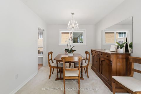 Photo 9 at 48 Wareside Road, Etobicoke West Mall, Toronto