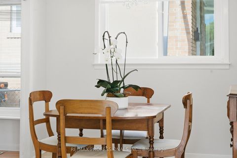 Photo 10 at 48 Wareside Road, Etobicoke West Mall, Toronto