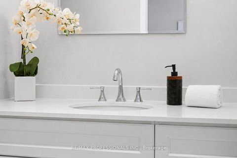 Photo 22 at 48 Wareside Road, Etobicoke West Mall, Toronto