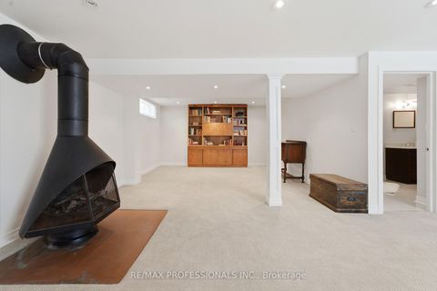 Photo 33 at 48 Wareside Road, Etobicoke West Mall, Toronto