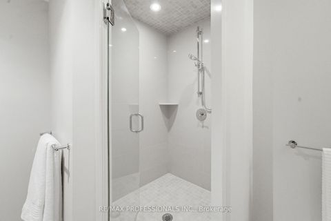 Photo 36 at 48 Wareside Road, Etobicoke West Mall, Toronto
