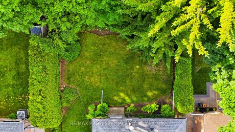 Photo 41 at 48 Wareside Road, Etobicoke West Mall, Toronto