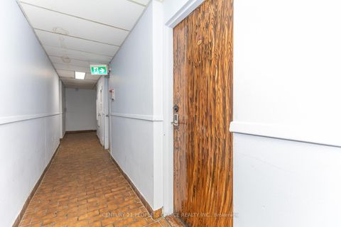 Photo 3 at 106 - 10 Eddystone Avenue N, Jane Heights, Toronto