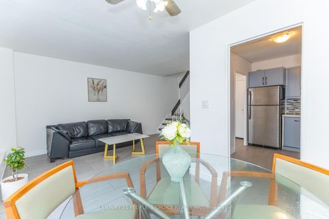 Photo 12 at 106 - 10 Eddystone Avenue N, Jane Heights, Toronto