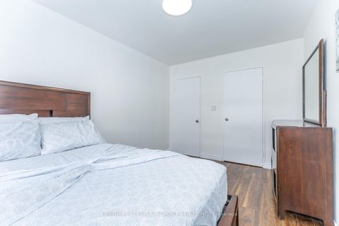 Photo 19 at 106 - 10 Eddystone Avenue N, Jane Heights, Toronto