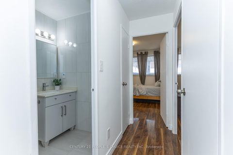 Photo 27 at 106 - 10 Eddystone Avenue N, Jane Heights, Toronto