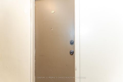 Photo 35 at 106 - 10 Eddystone Avenue N, Jane Heights, Toronto