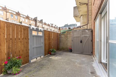 Photo 37 at 106 - 10 Eddystone Avenue N, Jane Heights, Toronto
