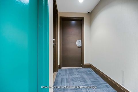 Photo 4 at 315 - 222 Finch Avenue W, Newtonbrook West, Toronto
