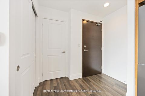 Photo 5 at 315 - 222 Finch Avenue W, Newtonbrook West, Toronto
