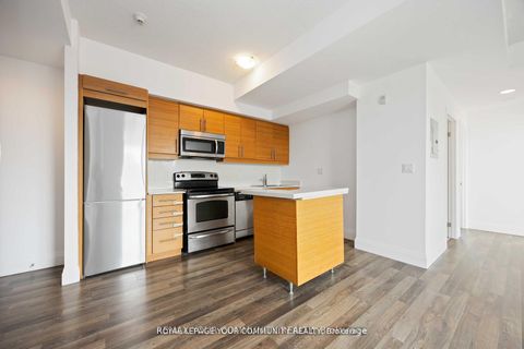 Photo 11 at 315 - 222 Finch Avenue W, Newtonbrook West, Toronto