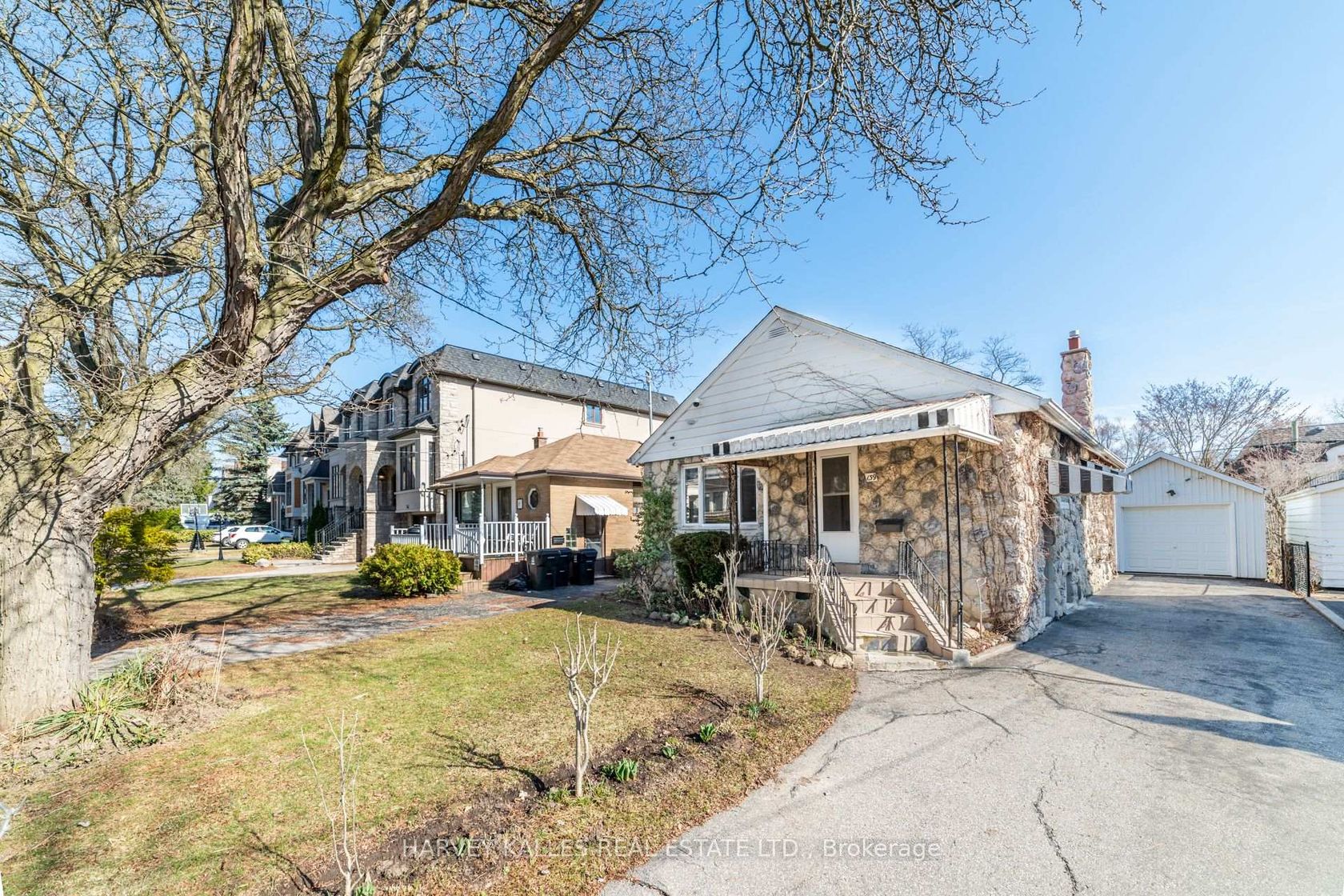 139 Kingsdale Avenue, Willowdale East, Toronto 