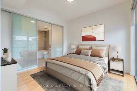 Photo 14 at 903 - 70 Distillery Lane, Waterfront Communities C8, Toronto