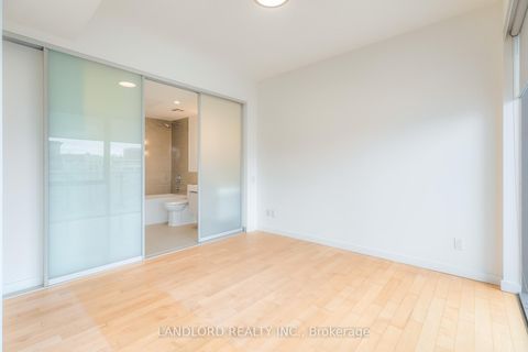 Photo 15 at 903 - 70 Distillery Lane, Waterfront Communities C8, Toronto