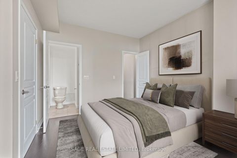 Photo 11 at 803 - 1 Deer Park Crescent, St. Clair, Toronto