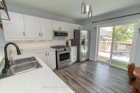 Photo 8 at 14 Hewitt Place, Georgian Drive, Barrie