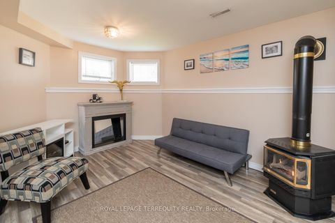 Photo 21 at 14 Hewitt Place, Georgian Drive, Barrie