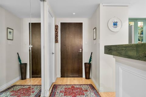 Photo 2 at 101 - 225 Davenport Road, Annex, Toronto