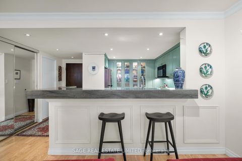 Photo 7 at 101 - 225 Davenport Road, Annex, Toronto