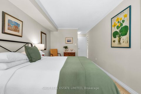 Photo 18 at 101 - 225 Davenport Road, Annex, Toronto