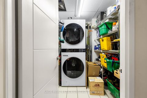 Photo 22 at 101 - 225 Davenport Road, Annex, Toronto