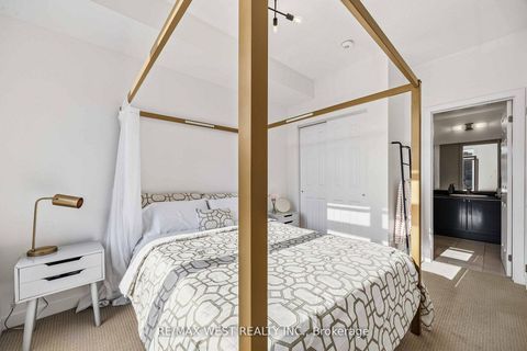 Photo 25 at 1 - 6 Bicknell Avenue, Eglinton West, Toronto