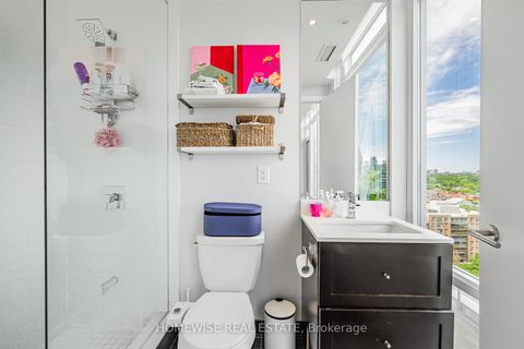 Photo 11 at Lph12 - 525 Adelaide Street W, Waterfront Communities C1, Toronto