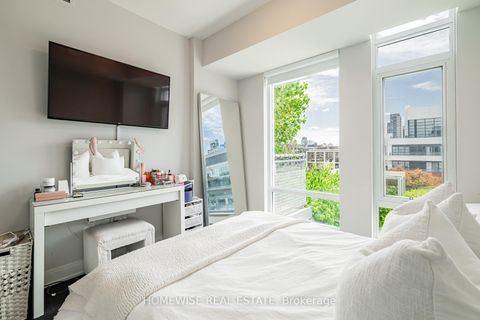 Photo 14 at Lph12 - 525 Adelaide Street W, Waterfront Communities C1, Toronto