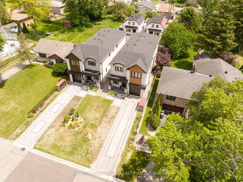 Photo 4 at 75A Kitchener Road, West Hill, Toronto