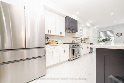 Photo 17 at 75A Kitchener Road, West Hill, Toronto