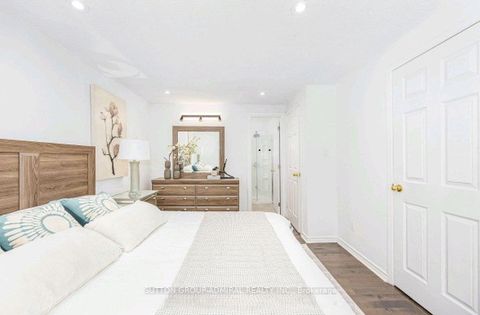 Photo 17 at 34 Kitsilano Crescent, North Richvale, Richmond Hill